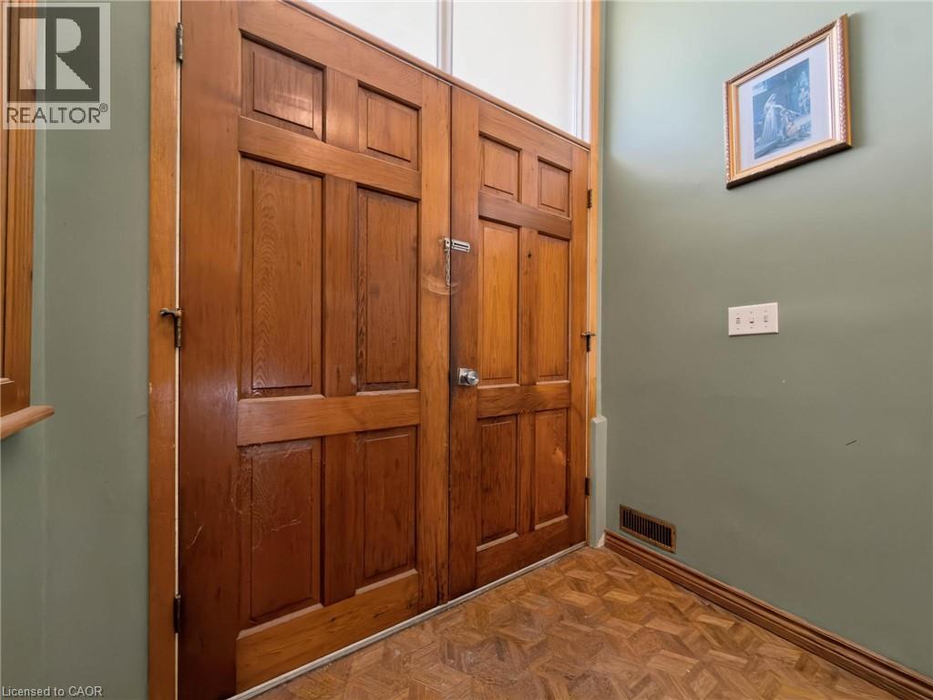2490 Yarmouth Crescent, Oakville, Ontario  L6L 2M8 - Photo 8 - 40864556