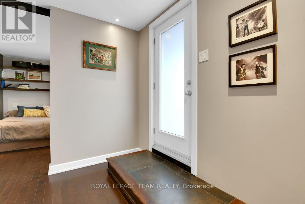 101c - 997 North River Road, Ottawa, Ontario  K1K 3V5 - Photo 4 - X13811160