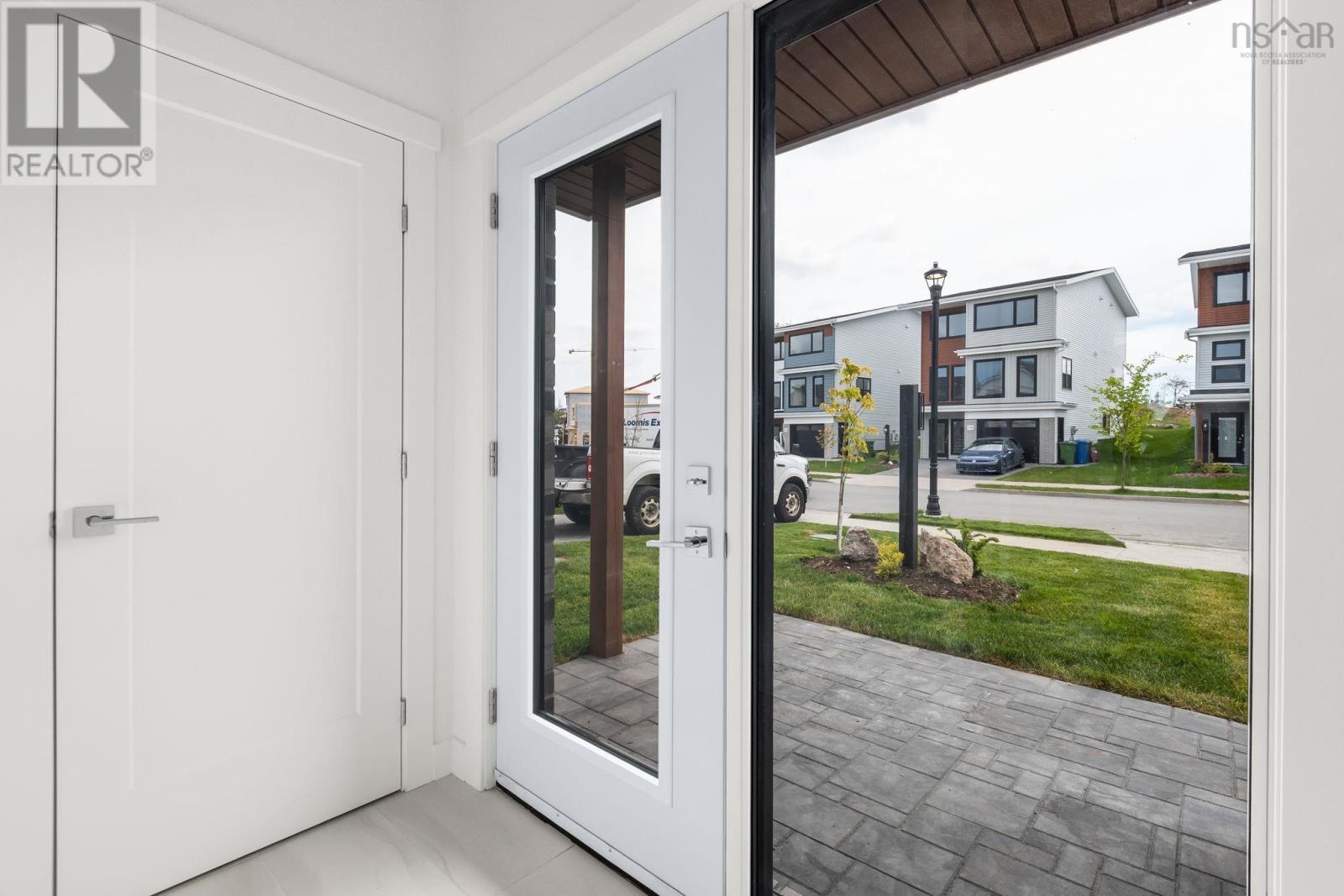 203 Brunello Boulevard photo 3