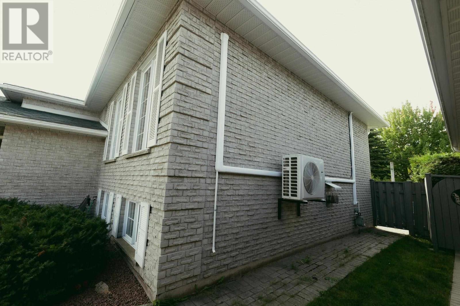 78 Grandmont Cres, Sault Ste. Marie, Ontario P6B 3V9 - Photo 7 - SM262622