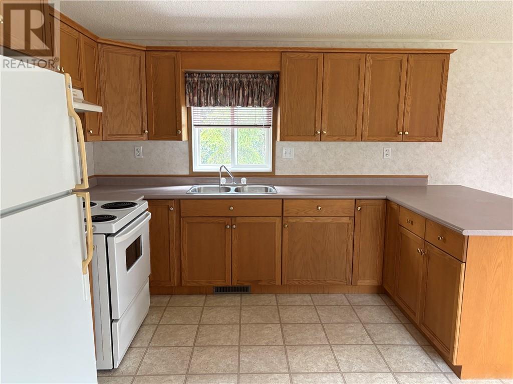 177 Park Drive Unit# 2, Markstay, Ontario  P0M 3C0 - Photo 4 - 2130507