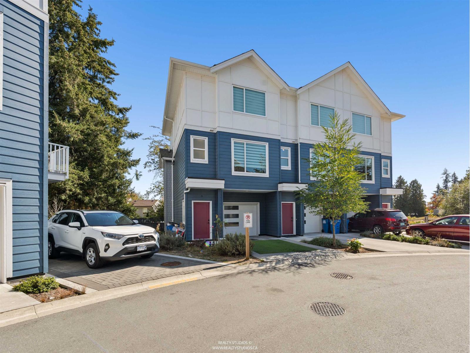 8 19330 FAIRWAY DRIVE, Surrey, British Columbia