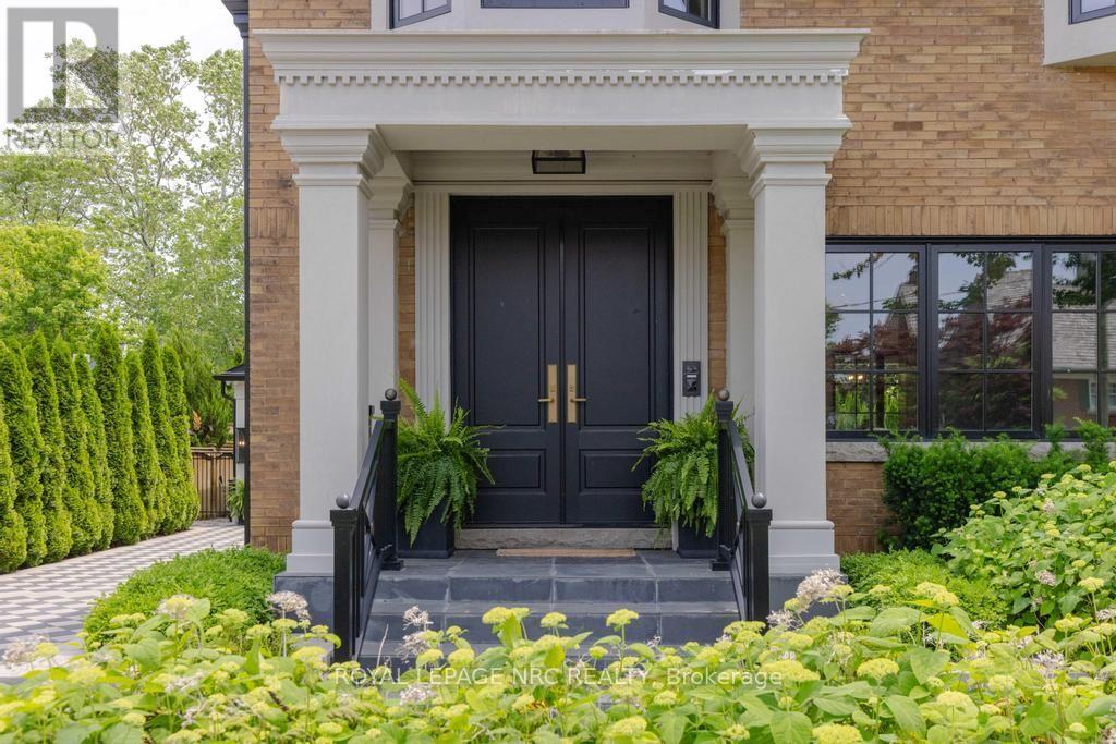 21 Hillcrest Avenue, St. Catharines, Ontario  L2R 4Y2 - Photo 4 - X13547586