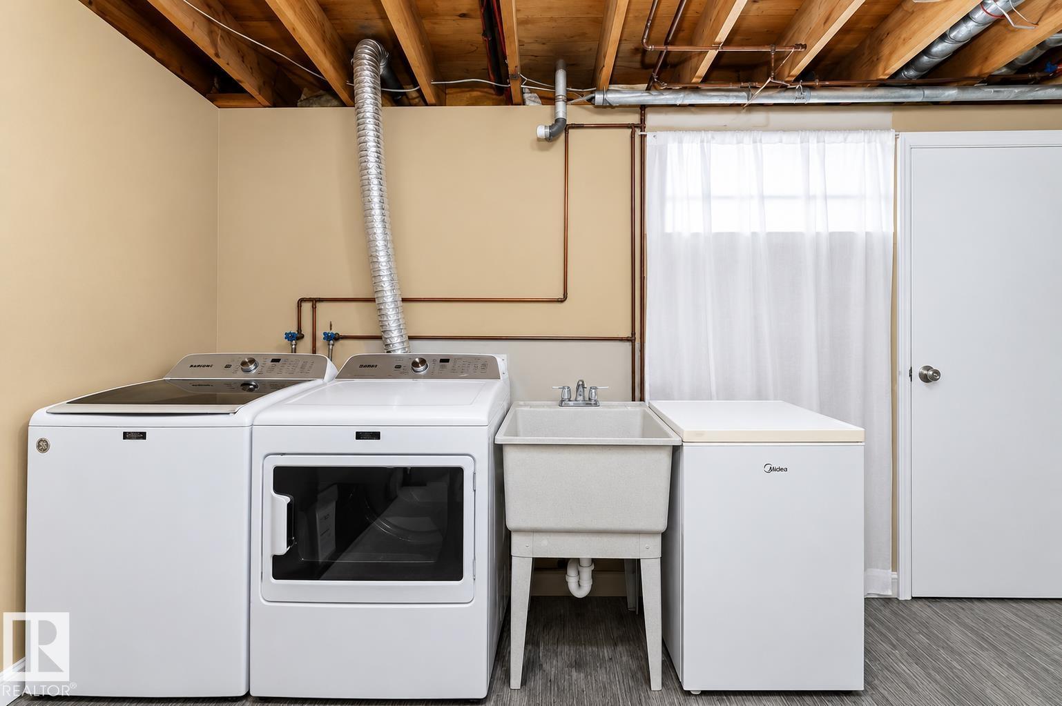 6 KINISKI CR NW