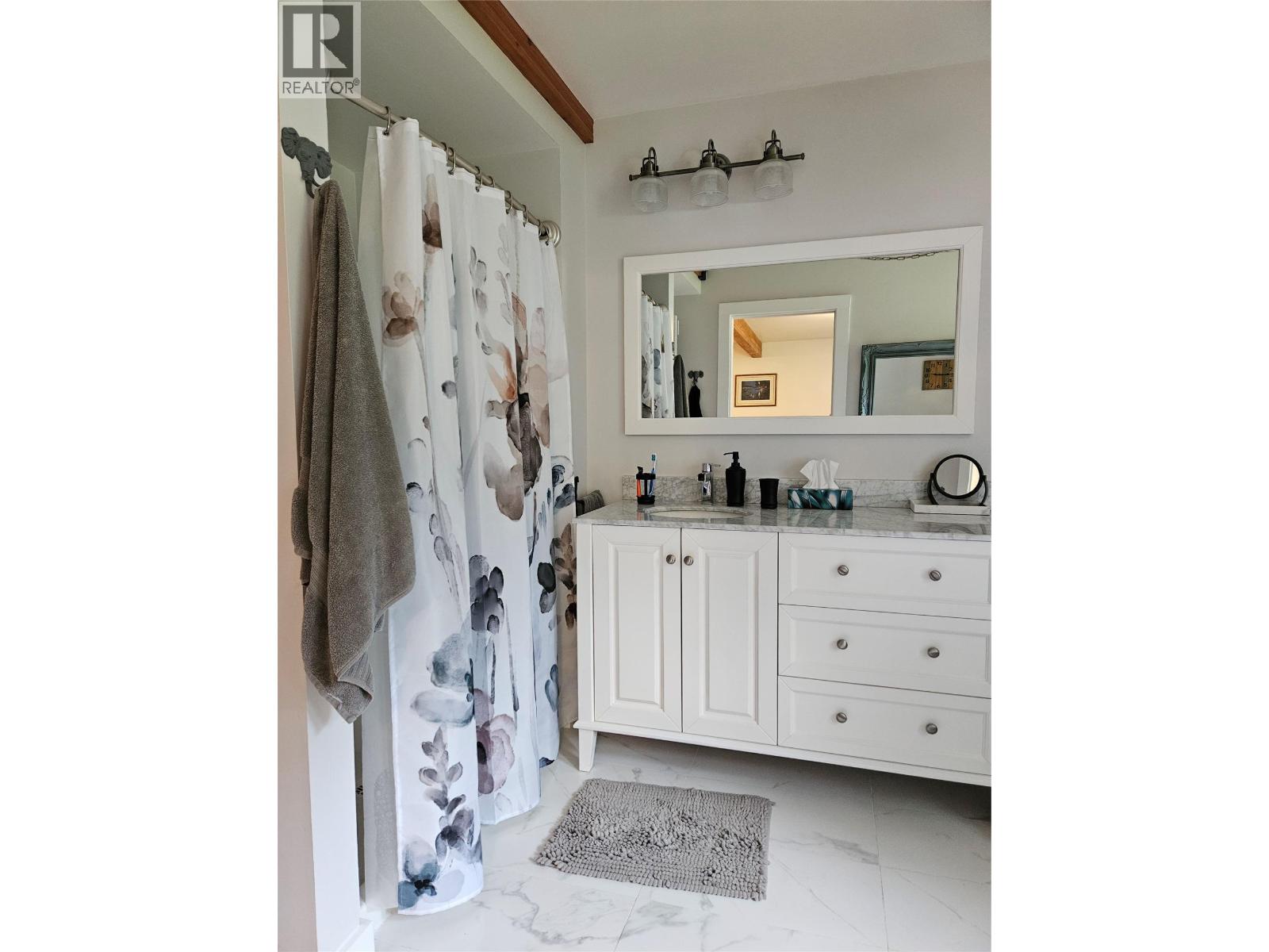153 Wildwood Road, Summit Lake, British Columbia  V0G 1R1 - Photo 14 - 10357178
