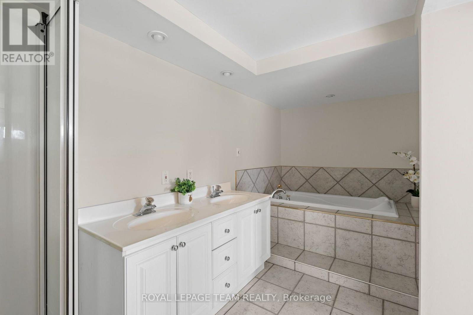 6591 Marina Drive, Ottawa, Ontario  K4M 1B3 - Photo 33 - X13811302