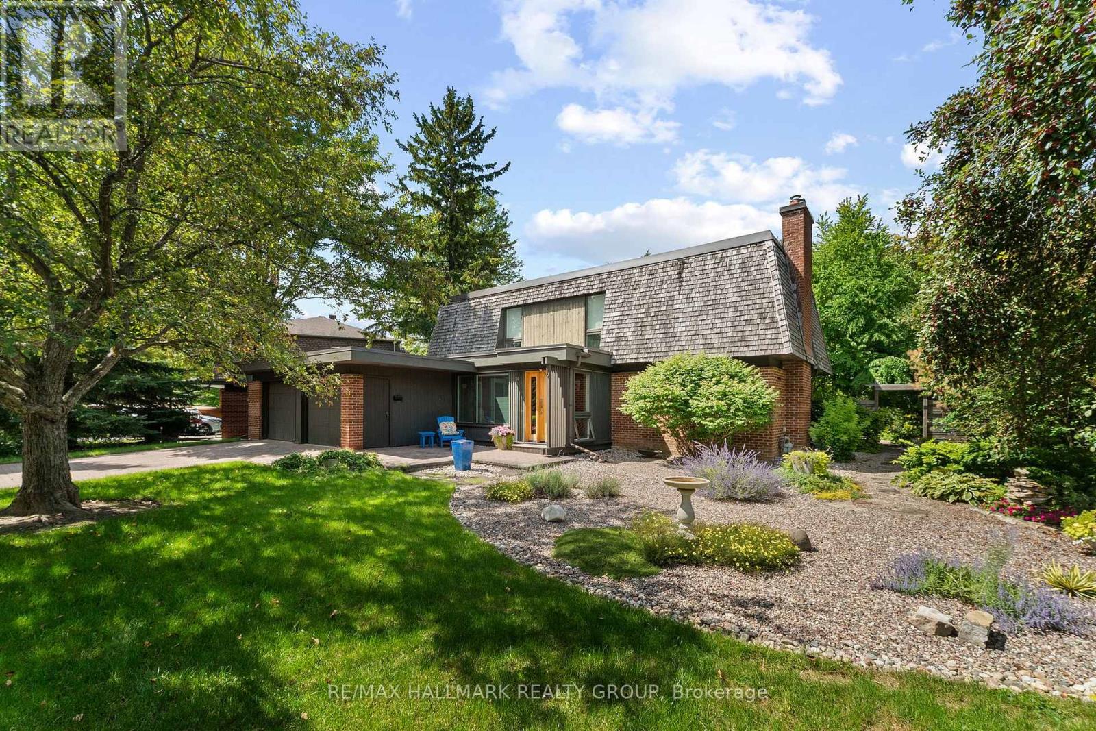 14 SANDWELL CRESCENT, Ottawa, Ontario