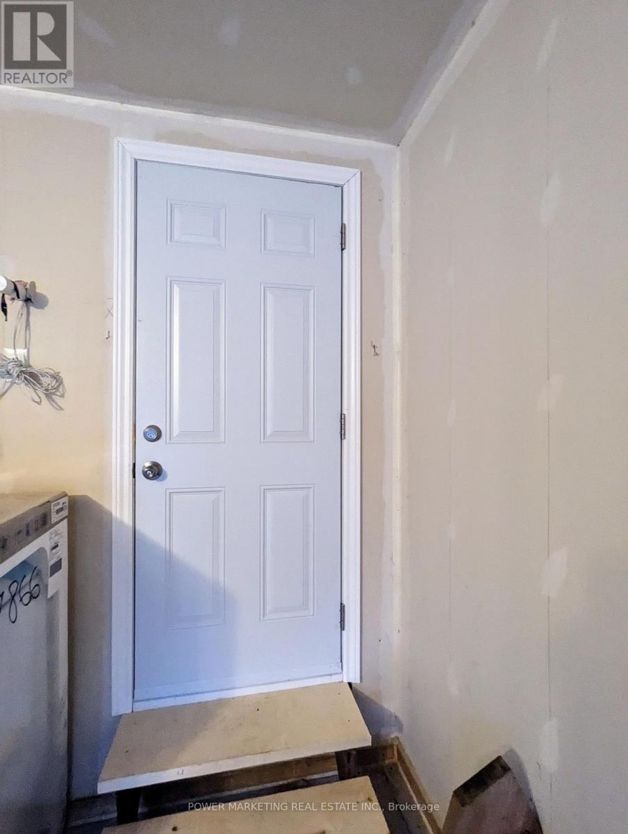 208 Alex Polowin Avenue, Ottawa, Ontario  K2J 6E8 - Photo 2 - X13811396