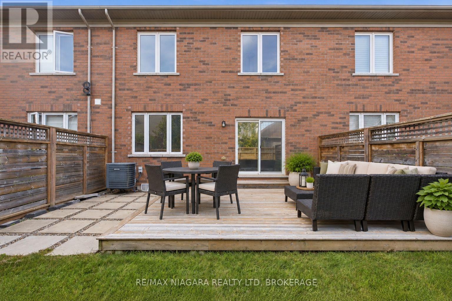 12 George Manor, Niagara-On-The-Lake (Town), Ontario  L0S 1J0 - Photo 32 - X13811374