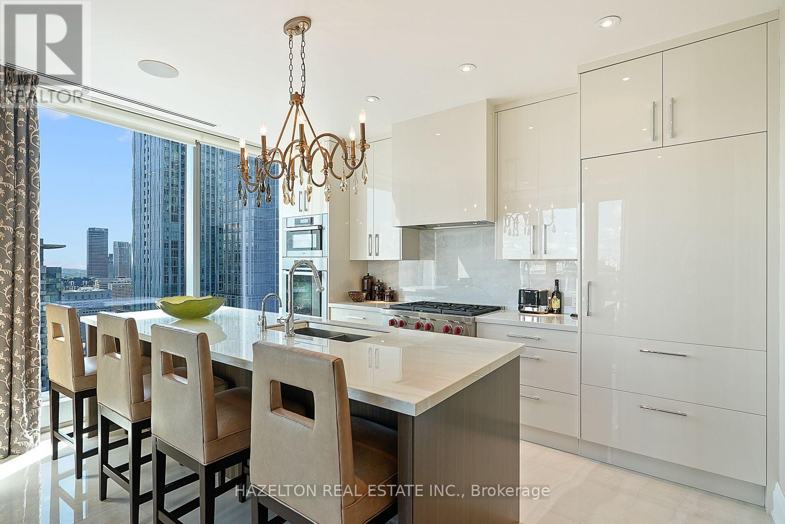 3302 - 50 Yorkville Avenue, Toronto, Ontario  M4W 0A3 - Photo 11 - C13811282