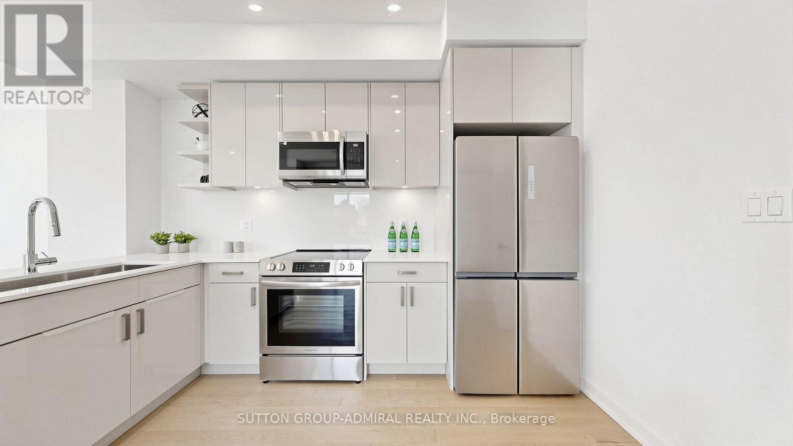 1 - 70 Green Gardens Boulevard, Toronto, Ontario  M6A 0E6 - Photo 10 - C13811464