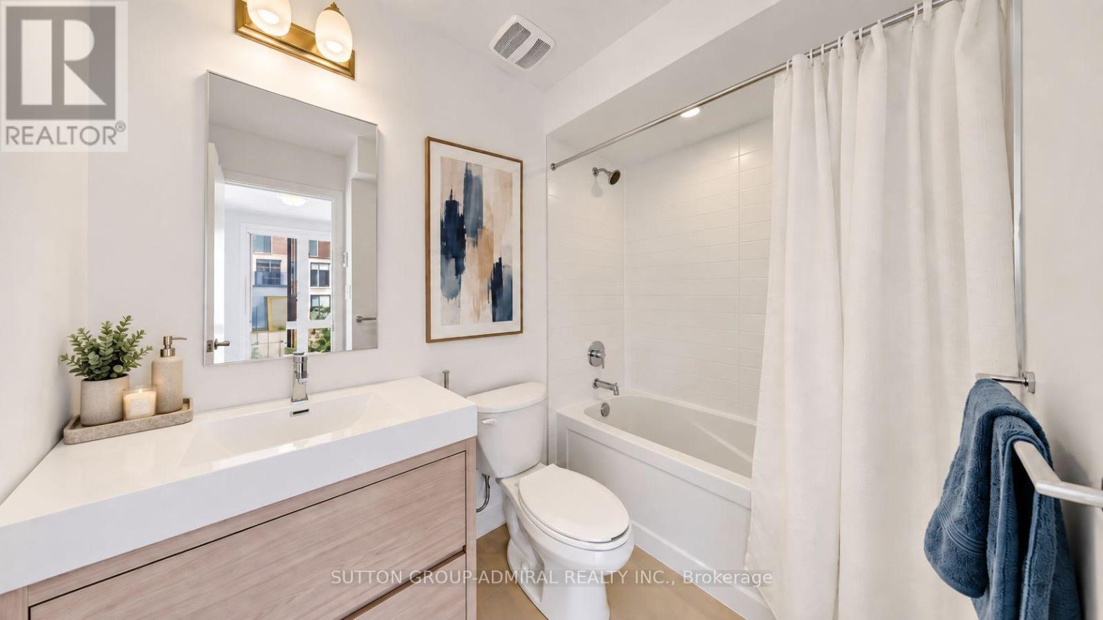 1 - 70 Green Gardens Boulevard, Toronto, Ontario  M6A 0E6 - Photo 19 - C13811464