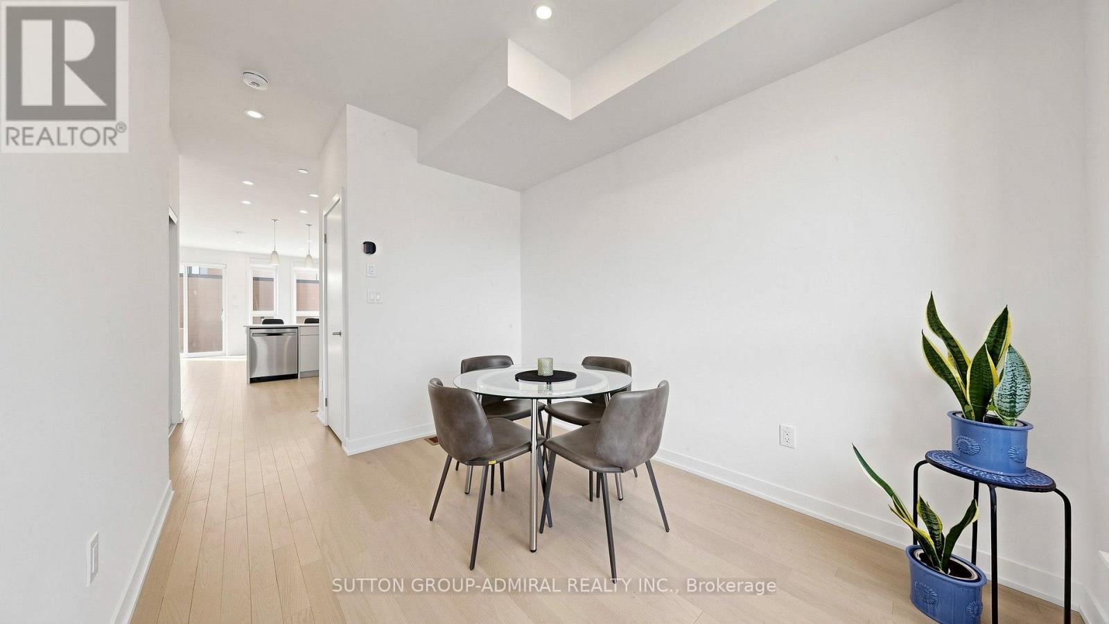 1 - 70 Green Gardens Boulevard, Toronto, Ontario  M6A 0E6 - Photo 6 - C13811464