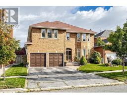 92 ERICKSON DRIVE, Whitby, Ontario