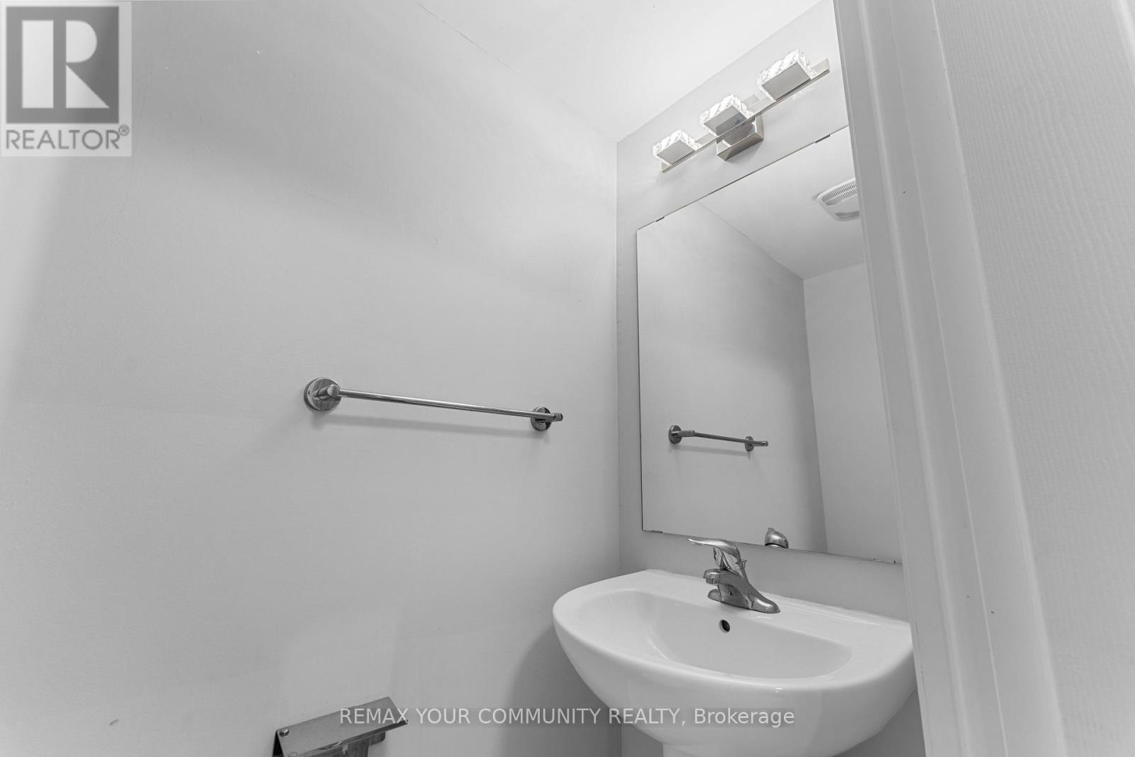 54 Saratoga Drive, Toronto, Ontario  M1P 4J1 - Photo 13 - E13128446