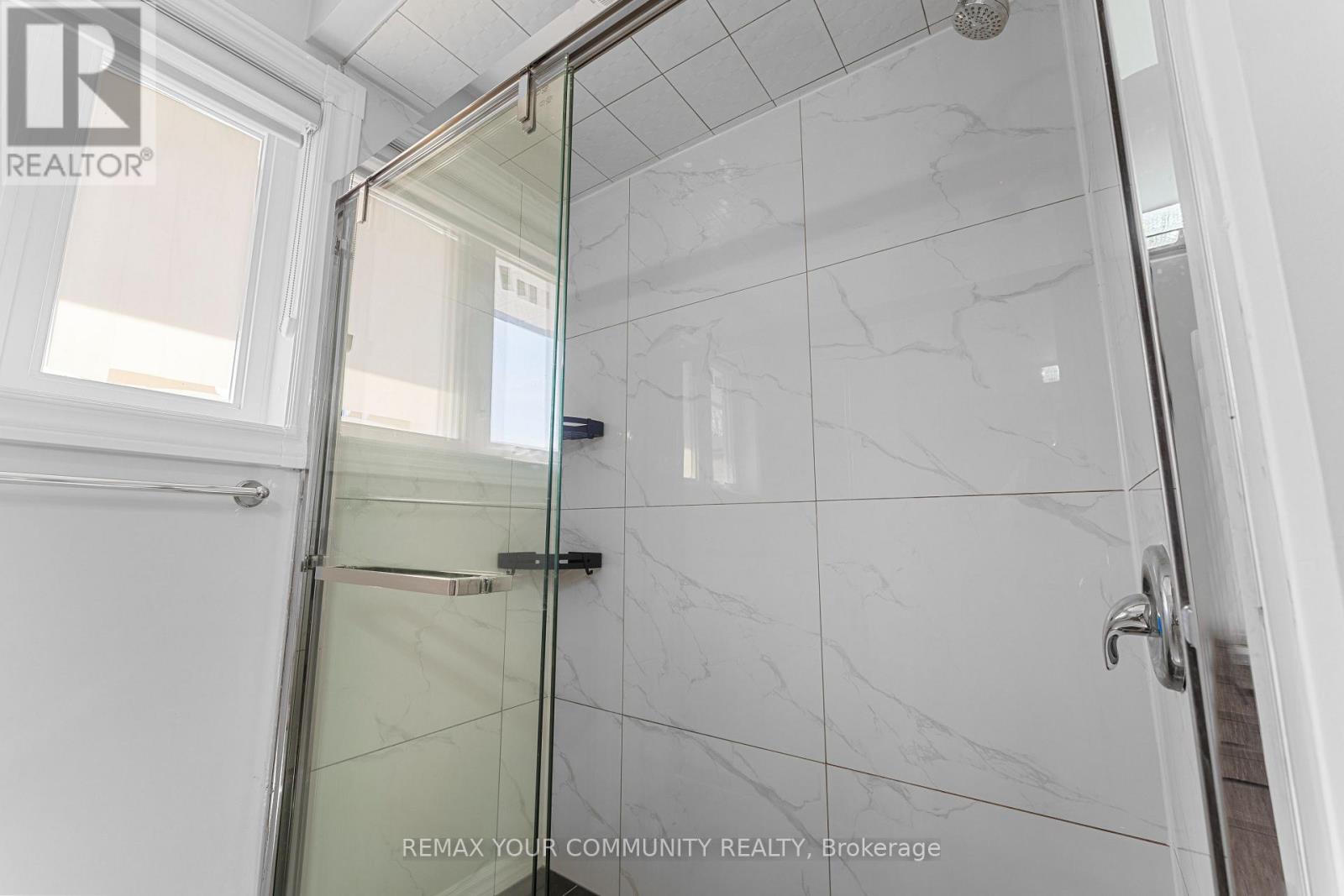 54 Saratoga Drive, Toronto, Ontario  M1P 4J1 - Photo 19 - E13128446