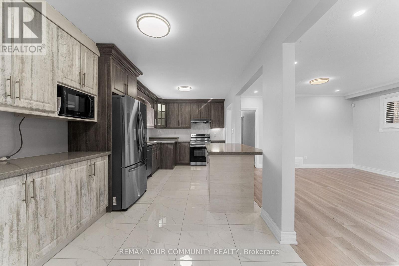 54 Saratoga Drive, Toronto, Ontario  M1P 4J1 - Photo 8 - E13128446
