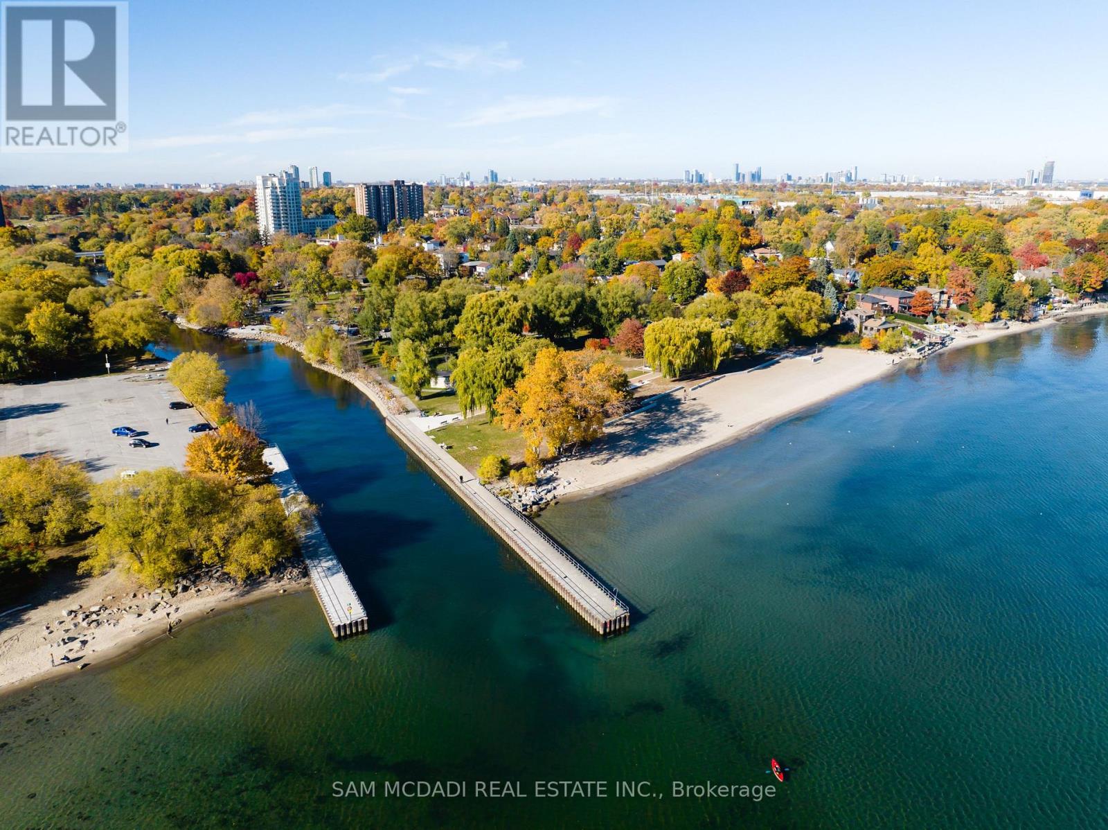 C4 - 1381 Lakeshore Road E, Mississauga, Ontario L5E 1G6 - Photo 11 - W12785442