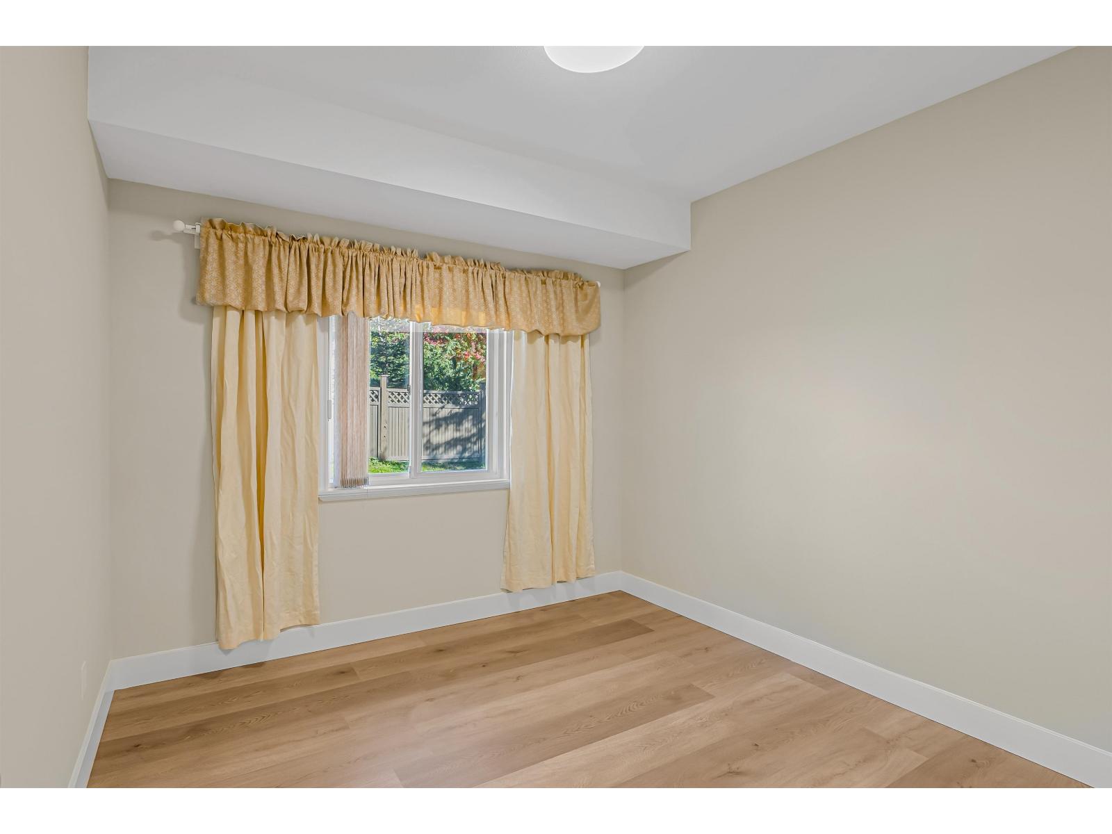 14405 89a Avenue, Surrey, British Columbia  V3R 1A3 - Photo 12 - R3167872