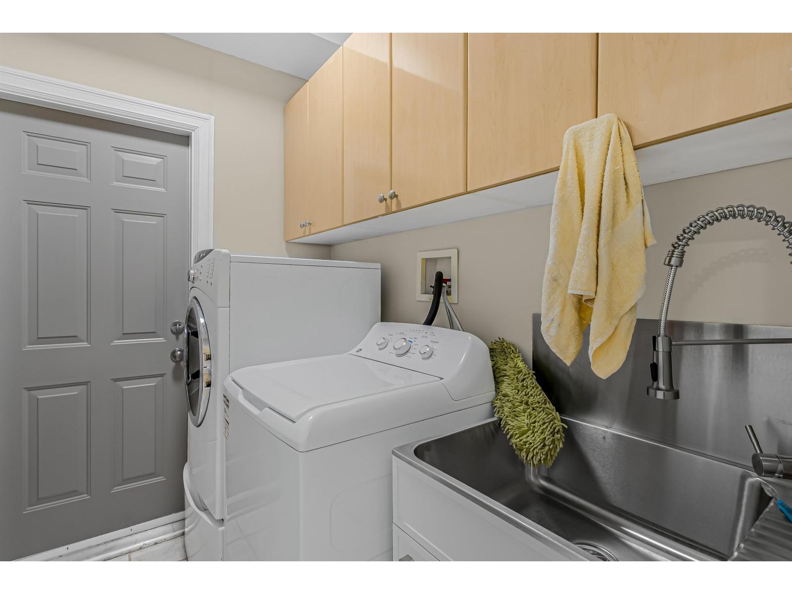 14405 89a Avenue, Surrey, British Columbia  V3R 1A3 - Photo 17 - R3167872