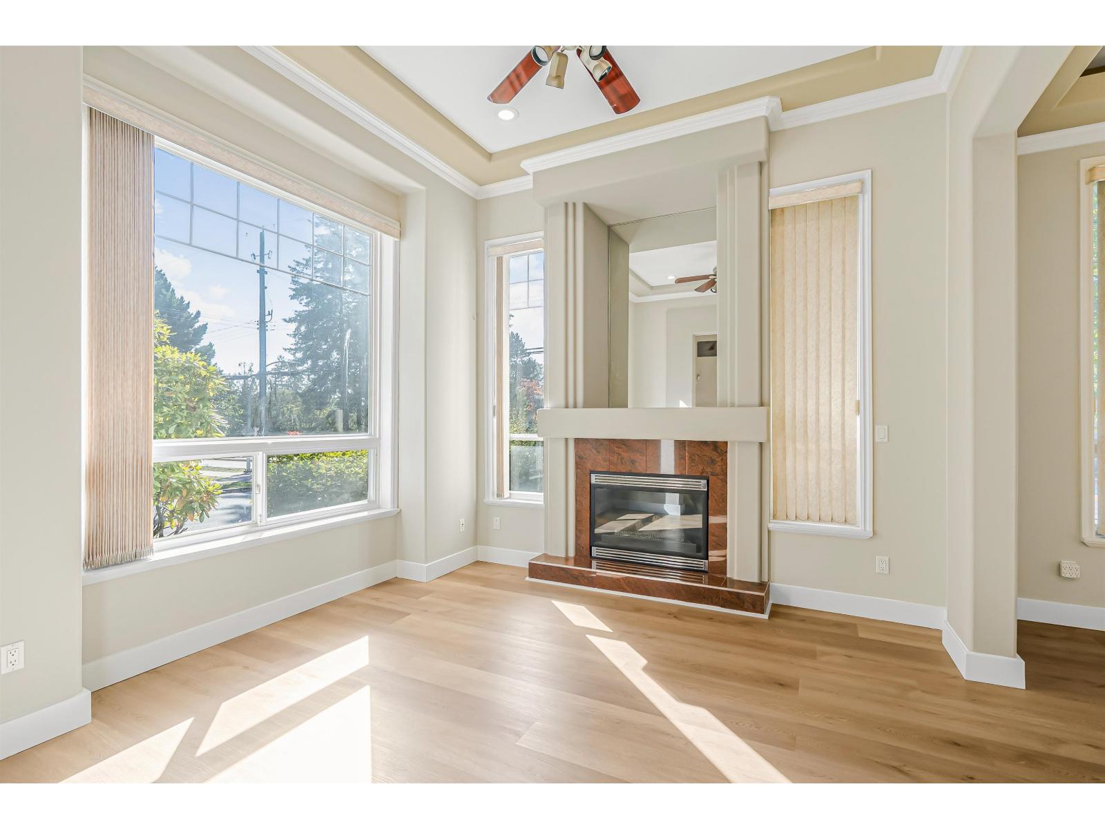 14405 89a Avenue, Surrey, British Columbia  V3R 1A3 - Photo 2 - R3167872