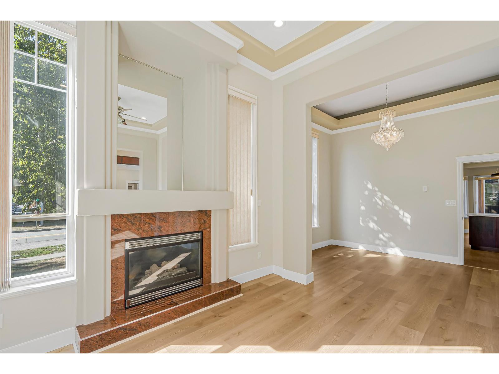 14405 89a Avenue, Surrey, British Columbia  V3R 1A3 - Photo 3 - R3167872