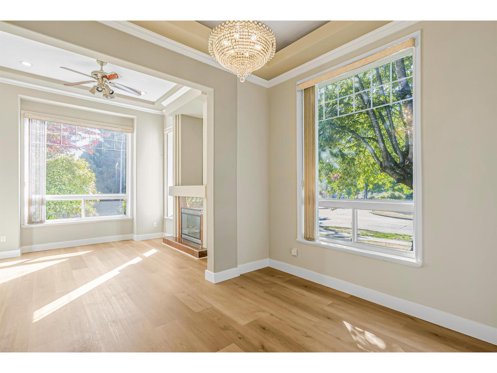 14405 89a Avenue, Surrey, British Columbia  V3R 1A3 - Photo 4 - R3167872