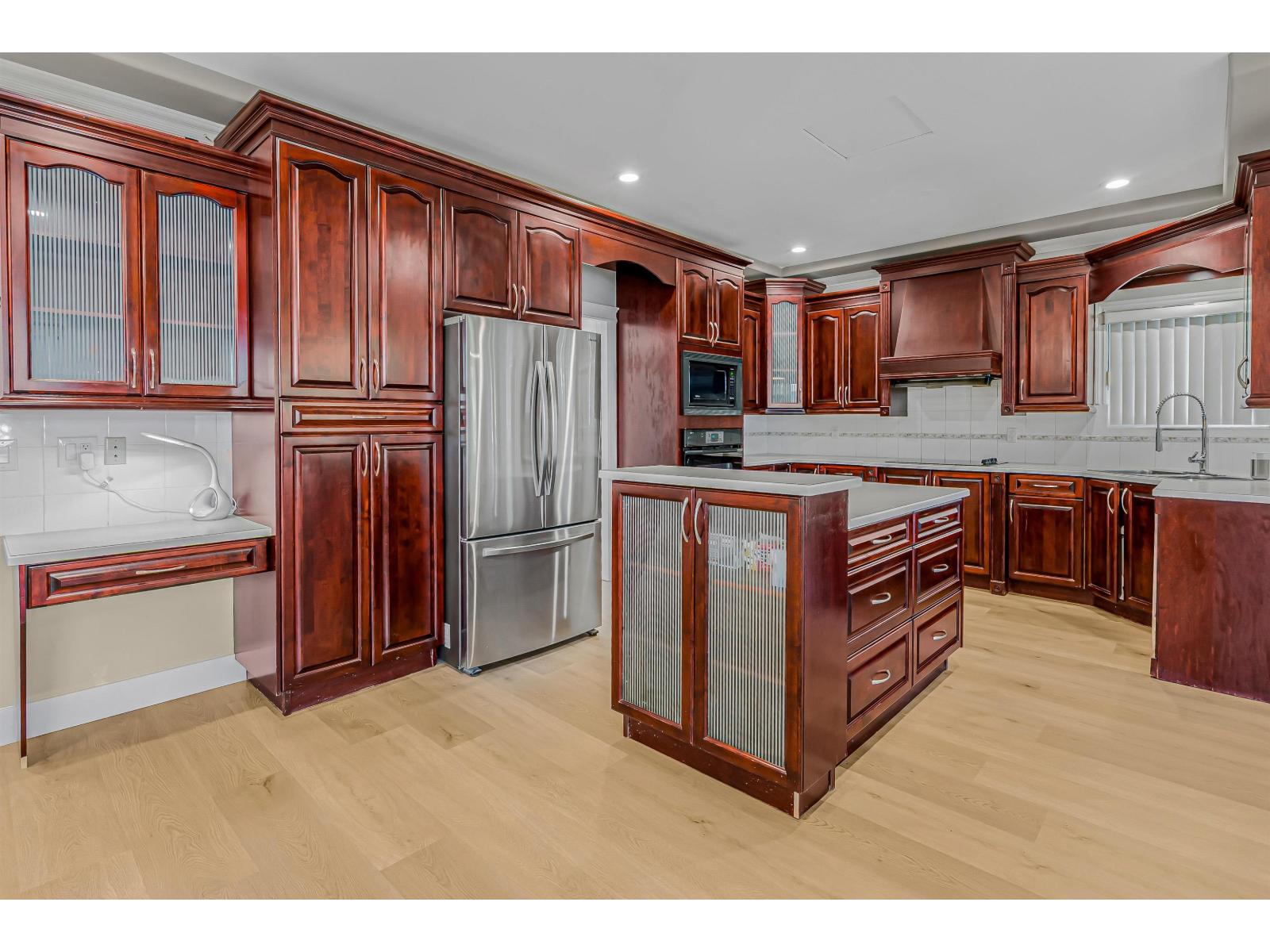 14405 89a Avenue, Surrey, British Columbia  V3R 1A3 - Photo 8 - R3167872