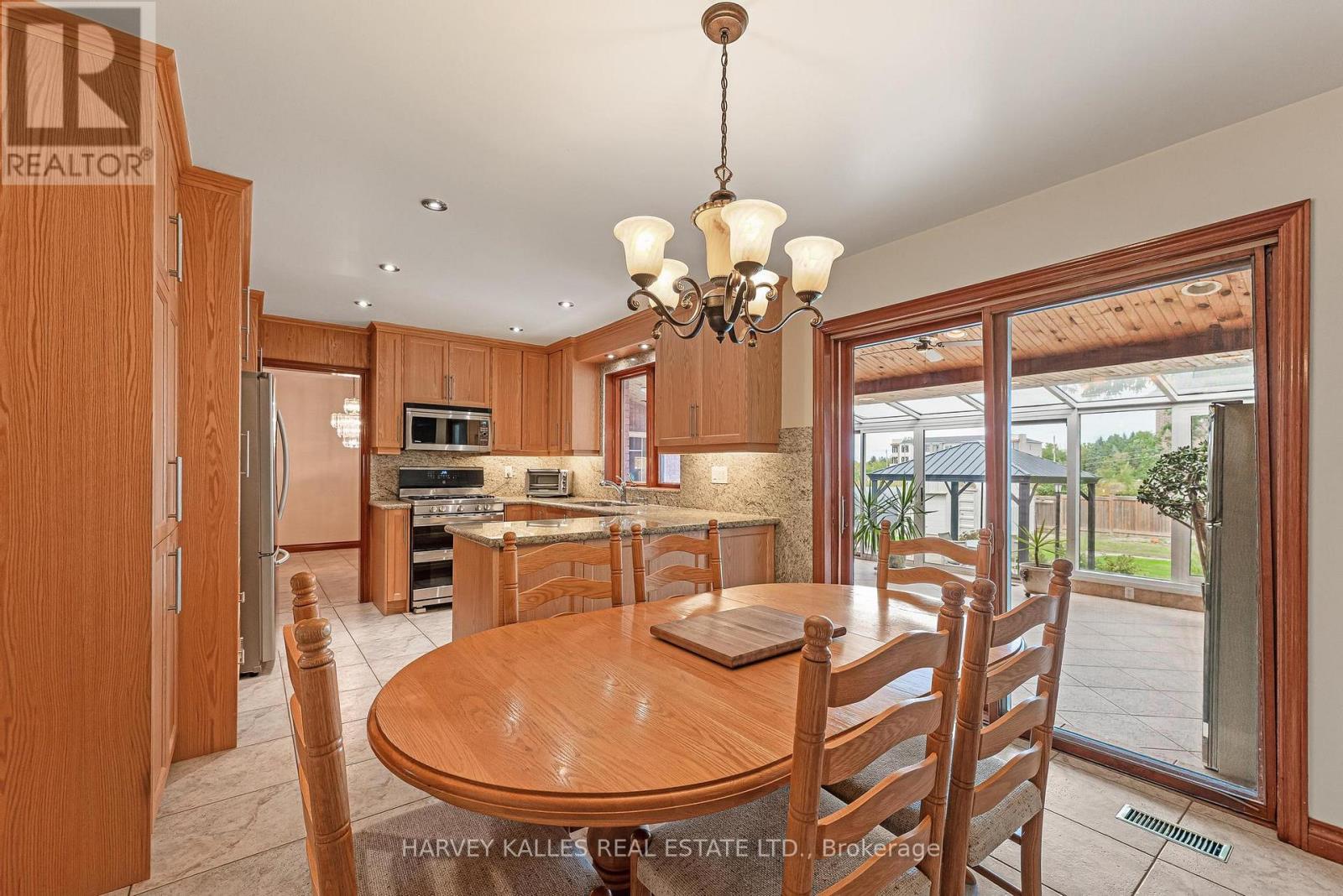 113 Bond Crescent, Richmond Hill, Ontario  L4E 3K9 - Photo 4 - N13811340