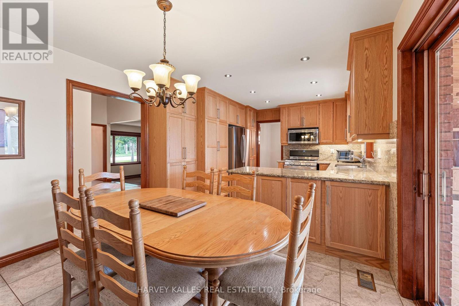 113 Bond Crescent, Richmond Hill, Ontario  L4E 3K9 - Photo 7 - N13811340