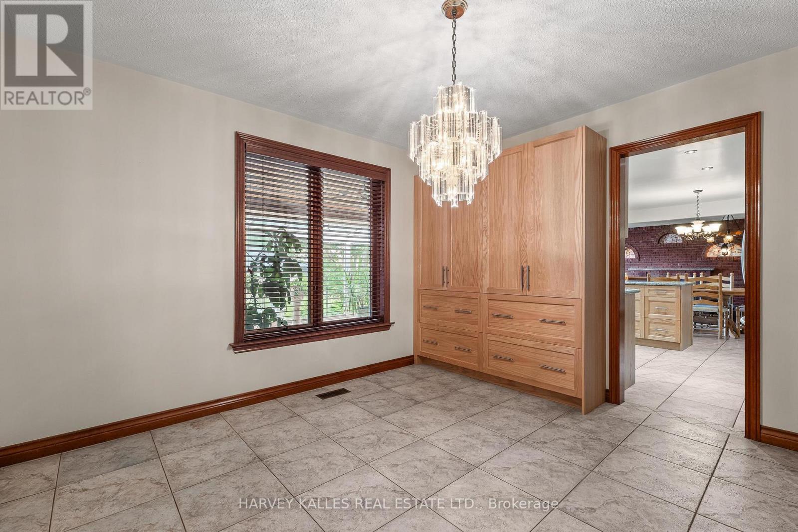 113 Bond Crescent, Richmond Hill, Ontario  L4E 3K9 - Photo 8 - N13811340
