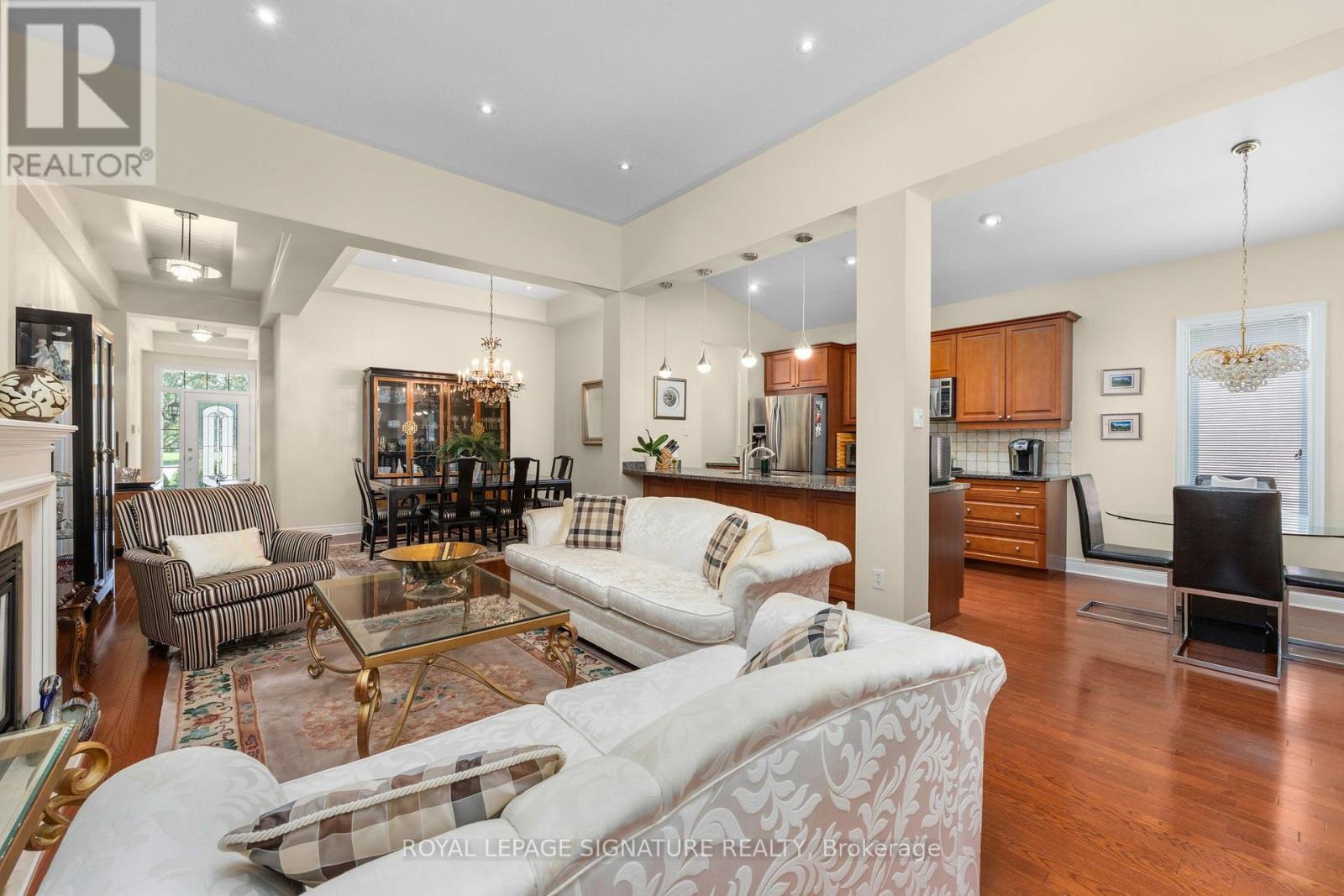65 Braid Bend, Whitchurch-Stouffville, Ontario L4A 1R7 - Photo 6 - N13811428