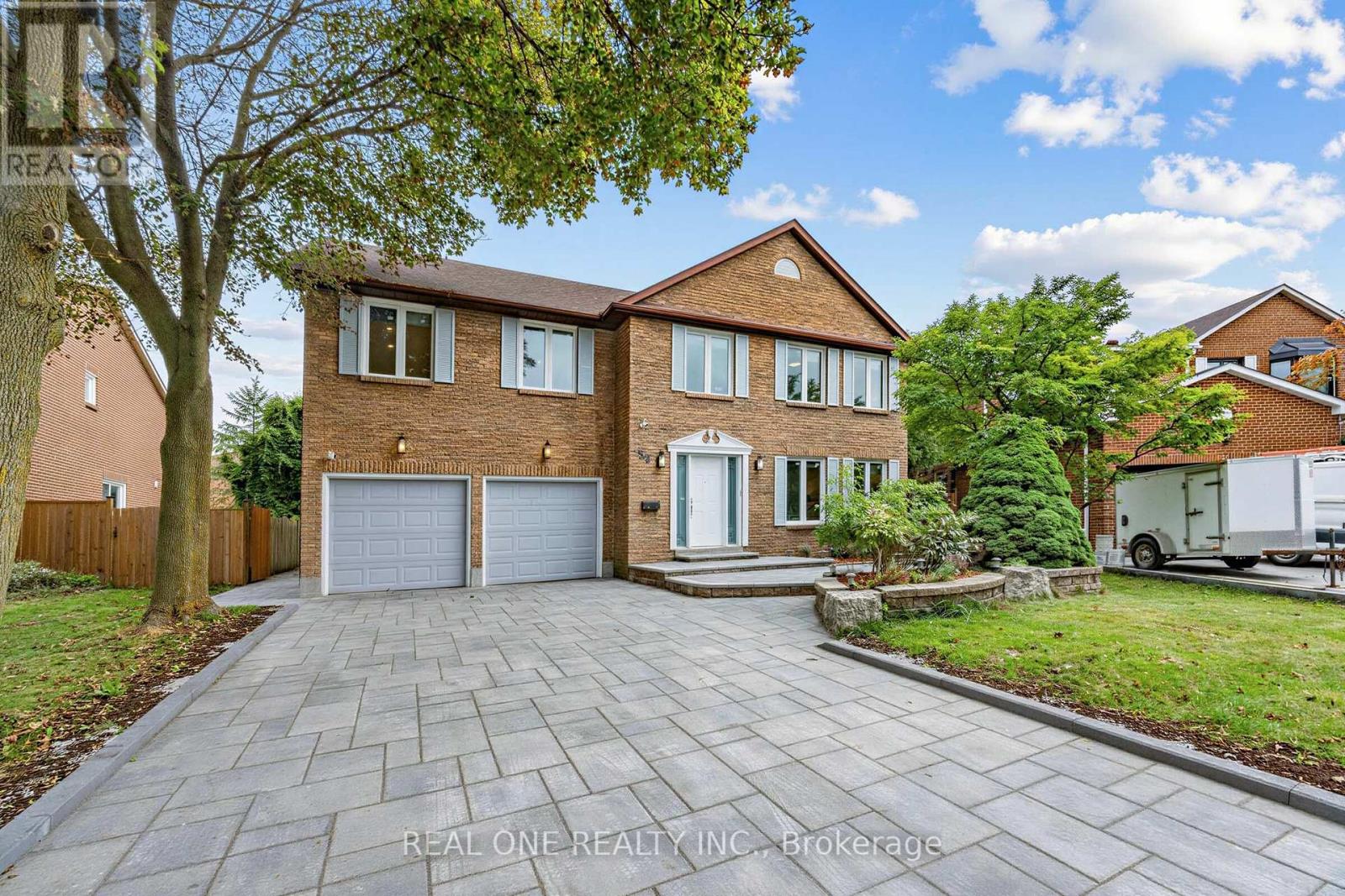 52 Fenwick Crescent, Markham (Unionville), Ontario  L3R 4H7 - Photo 2 - N13811434