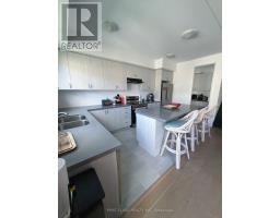 24 BARNYARD TRAIL, Barrie, Ontario