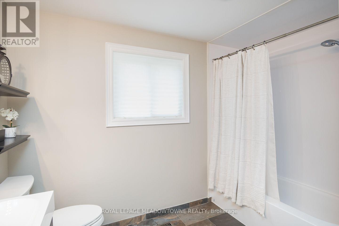 823 Laurier Avenue, Milton, Ontario  L9T 4H4 - Photo 32 - W13811278