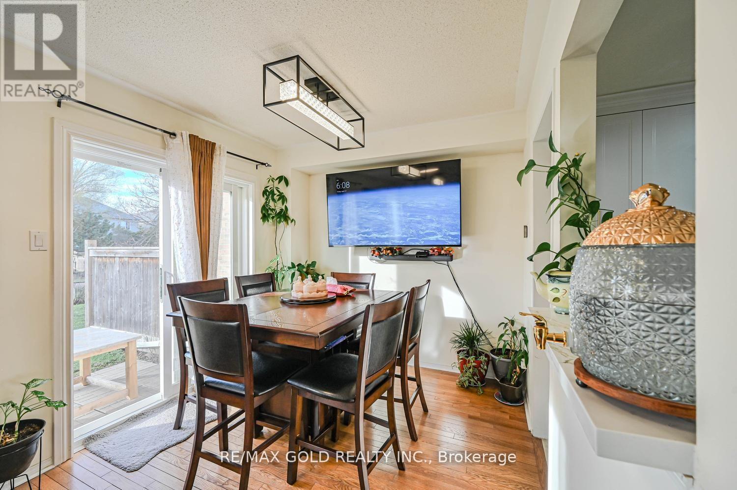 30 Wickstead Court, Brampton, Ontario  L6R 1N8 - Photo 16 - W13811330
