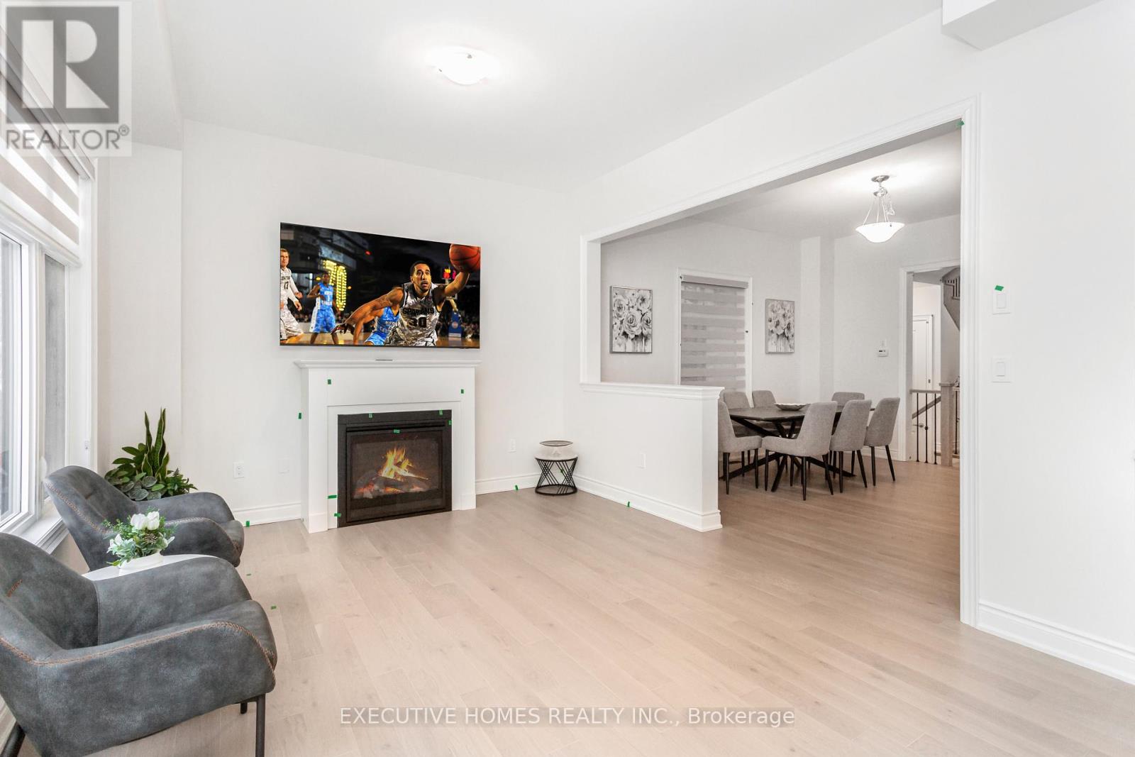 1371 Peony Path, Oakville, Ontario  L6H 7Z8 - Photo 7 - W13811338