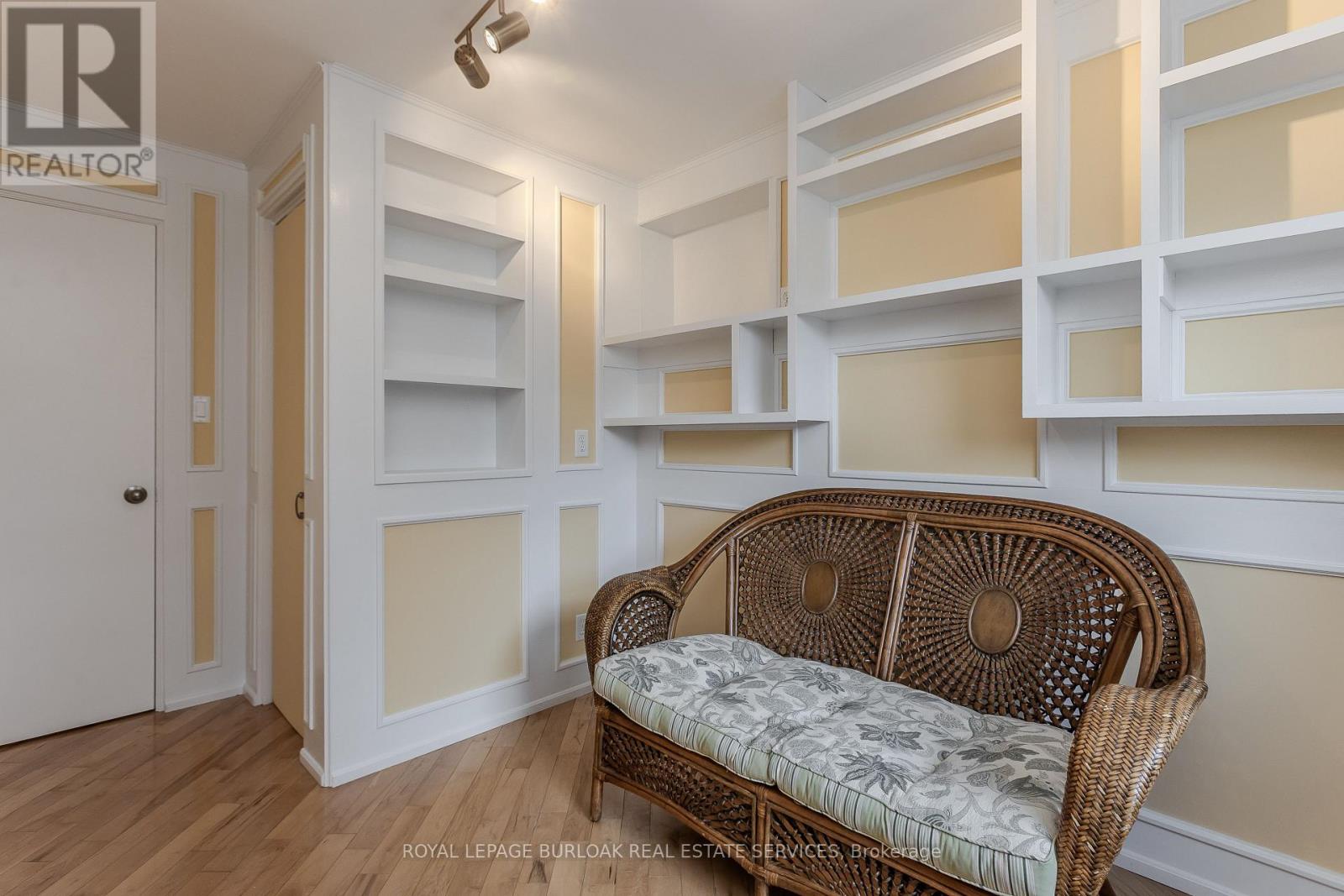 707 Ross Street, Burlington, Ontario  L7S 1S3 - Photo 32 - W13811342