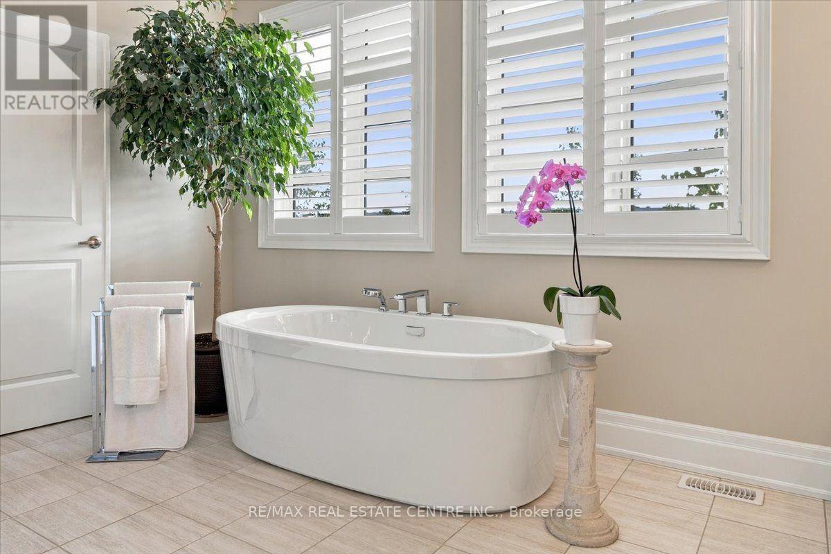 3124 Parsonage Crescent, Oakville, Ontario  L6H 0T9 - Photo 30 - W13811356
