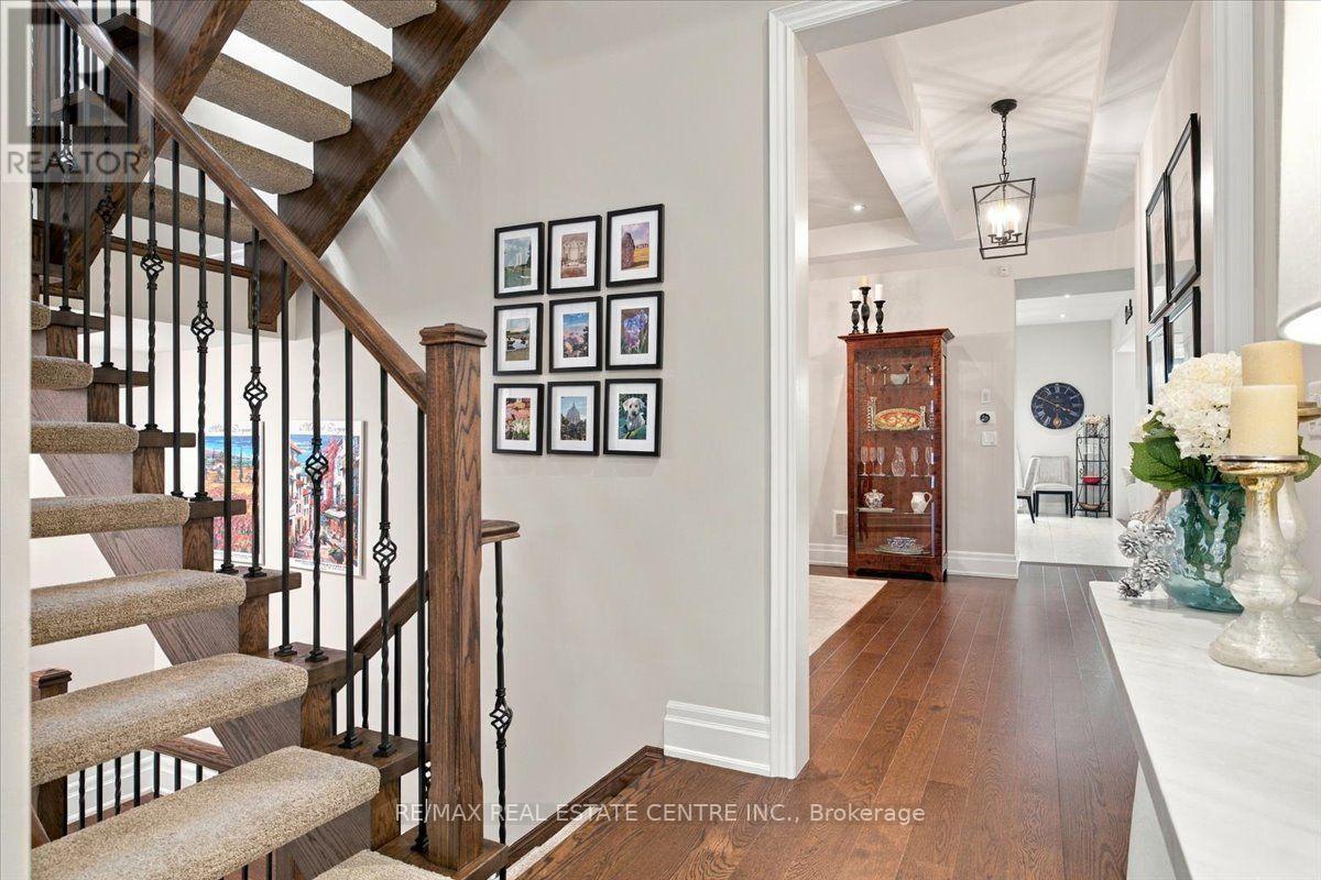 3124 Parsonage Crescent, Oakville, Ontario  L6H 0T9 - Photo 8 - W13811356