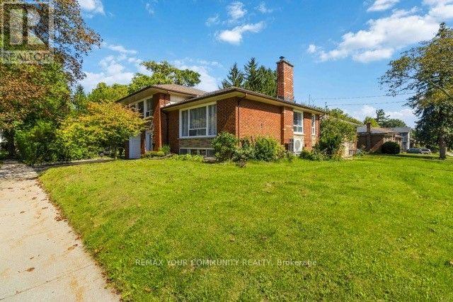 2 Munhall Road, Toronto, Ontario  M9P 1P9 - Photo 2 - W13811438