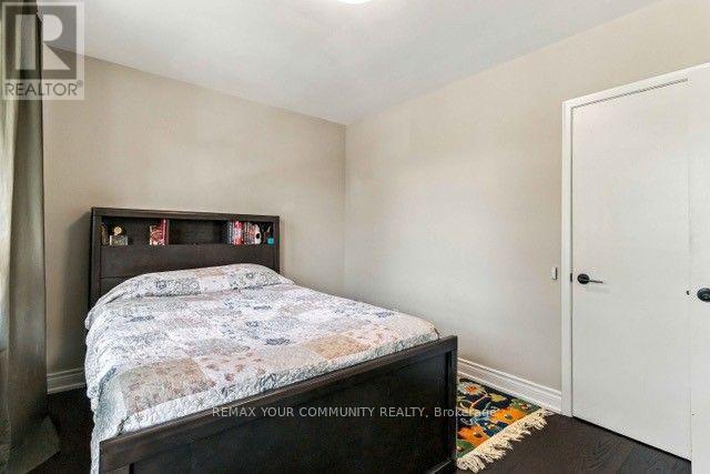 2 Munhall Road, Toronto, Ontario  M9P 1P9 - Photo 25 - W13811438