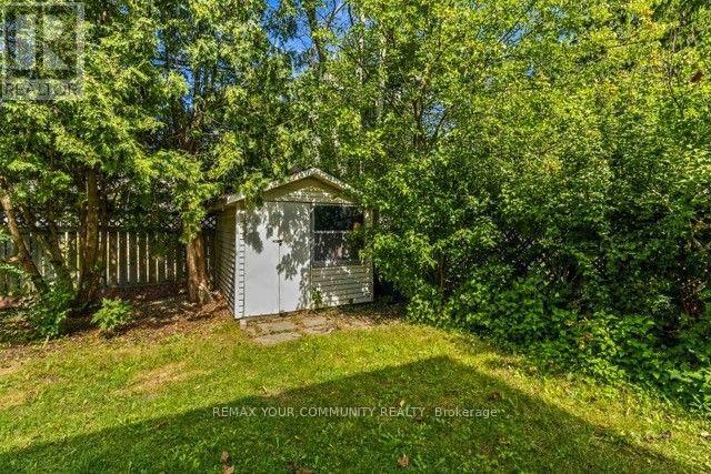 2 Munhall Road, Toronto, Ontario  M9P 1P9 - Photo 41 - W13811438