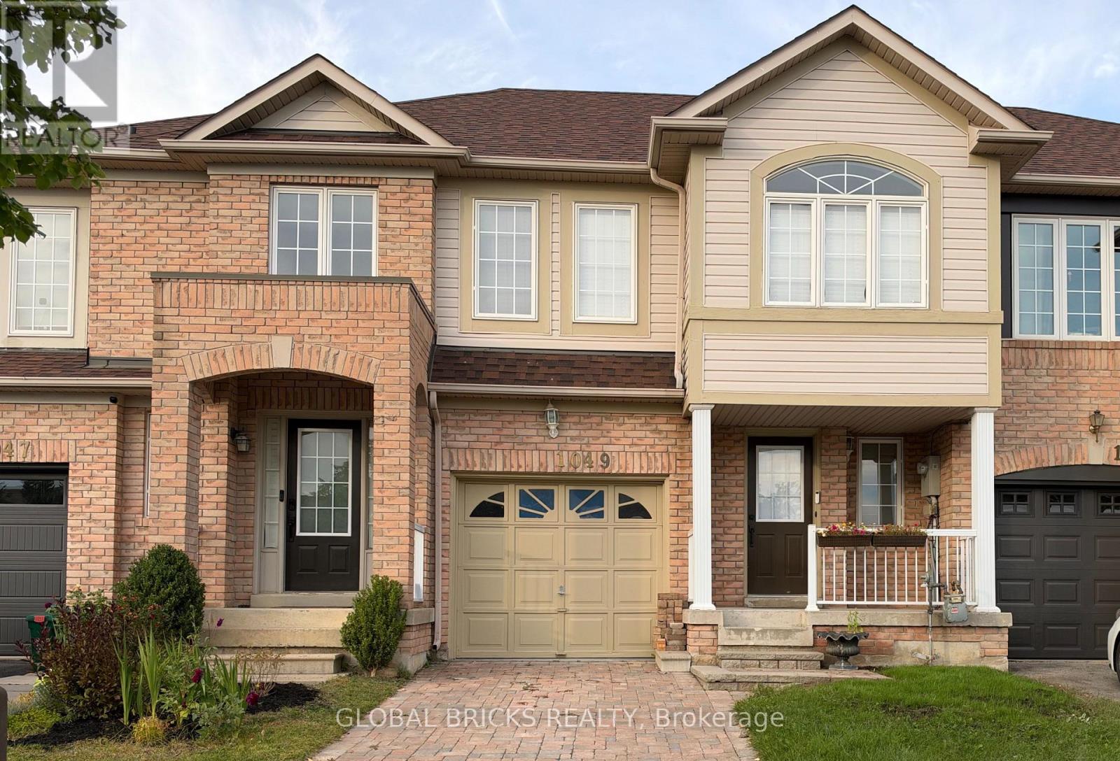 1049 KENNEDY CIRCLE