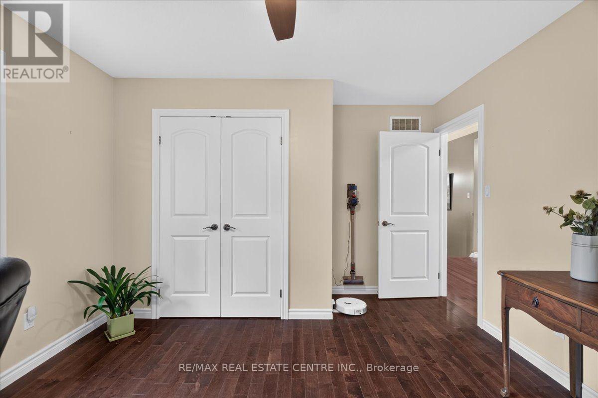 515 Woodward Drive, Strathroy-Caradoc, Ontario  N0L 1W0 - Photo 28 - X13811422