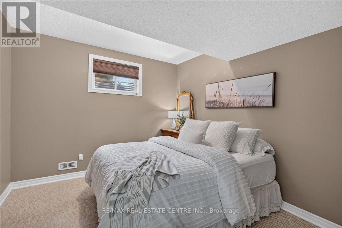 515 Woodward Drive, Strathroy-Caradoc, Ontario  N0L 1W0 - Photo 33 - X13811422