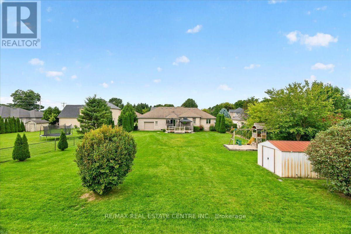 515 Woodward Drive, Strathroy-Caradoc, Ontario  N0L 1W0 - Photo 43 - X13811422