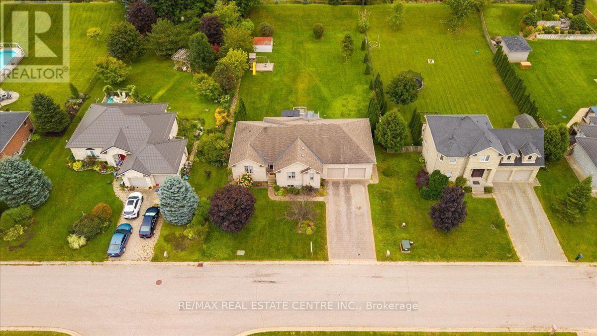 515 Woodward Drive, Strathroy-Caradoc, Ontario  N0L 1W0 - Photo 46 - X13811422
