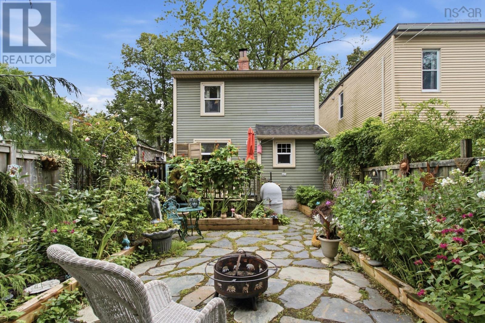 6235 Seaforth Street photo 2