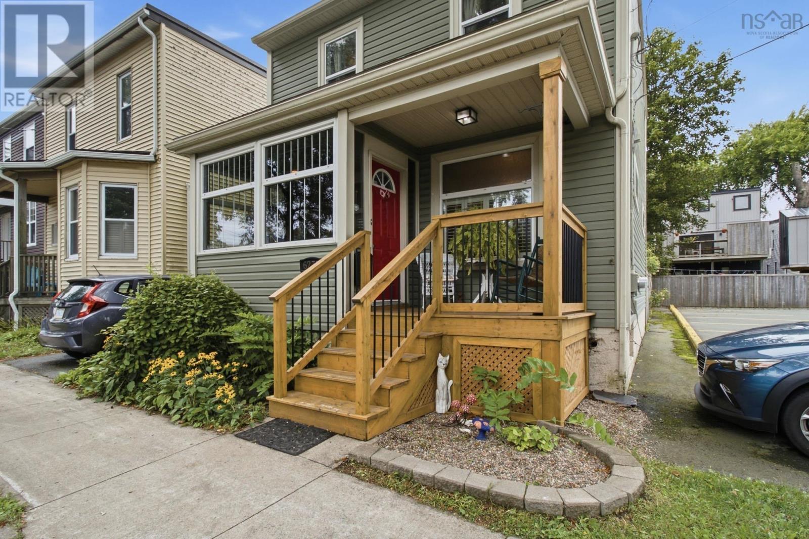 6235 Seaforth Street photo 4